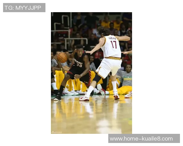 NBA季前赛骑士对阵老鹰精彩直播全程回顾与分析